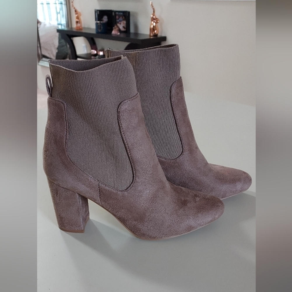 SHEIN Vegan Nubuck Block Heel Sock Booties